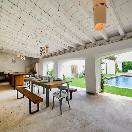 Masia Blanca Villa