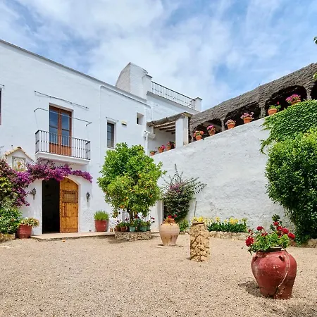 Villa Masia Blanca