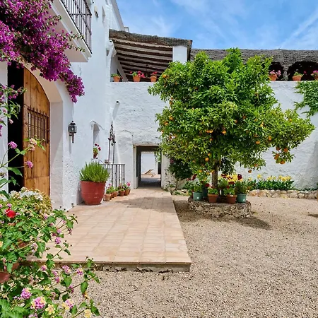 Masia Blanca *
